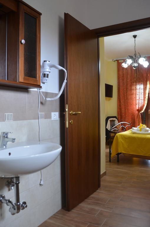 ホテル Casa Magini ローマ エクステリア 写真
